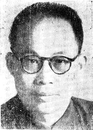 李萬居